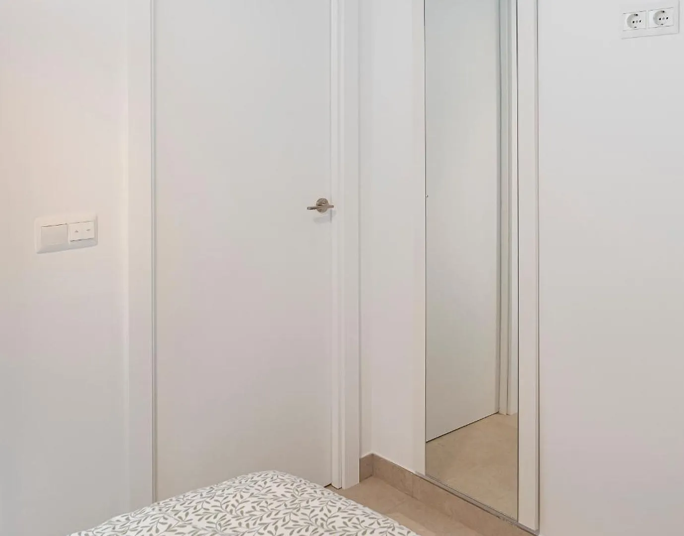 Apartamento Bajo En Centro De Malaga Spain