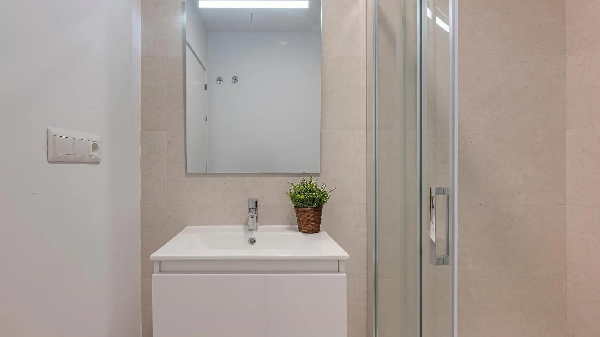 Apartment Apartamento Bajo En Centro De Malaga