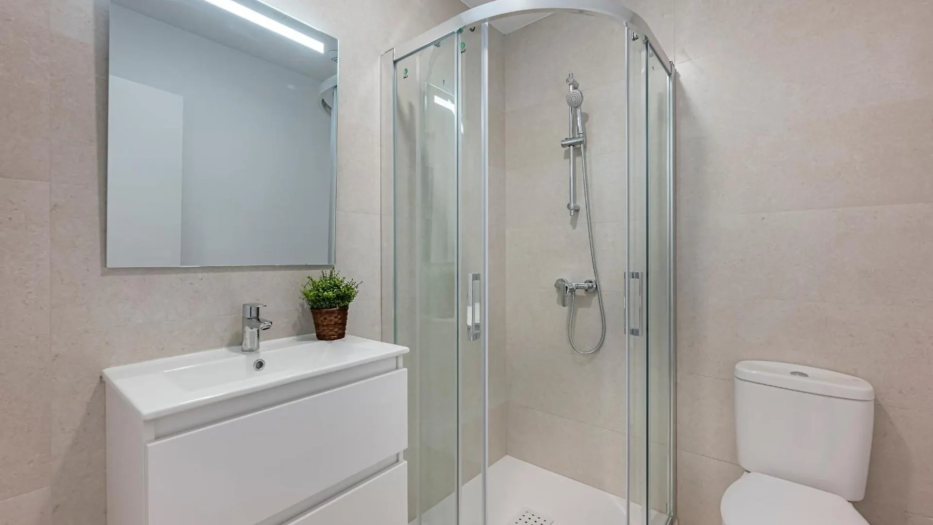 Apartamento Bajo En Centro De Malaga 0*,